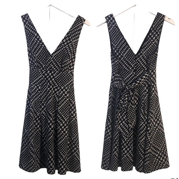 Victoria's Secret The Deep V Hounds Tooth Pleated Cocktail Dress Size 4 - Picture 2 of 14
